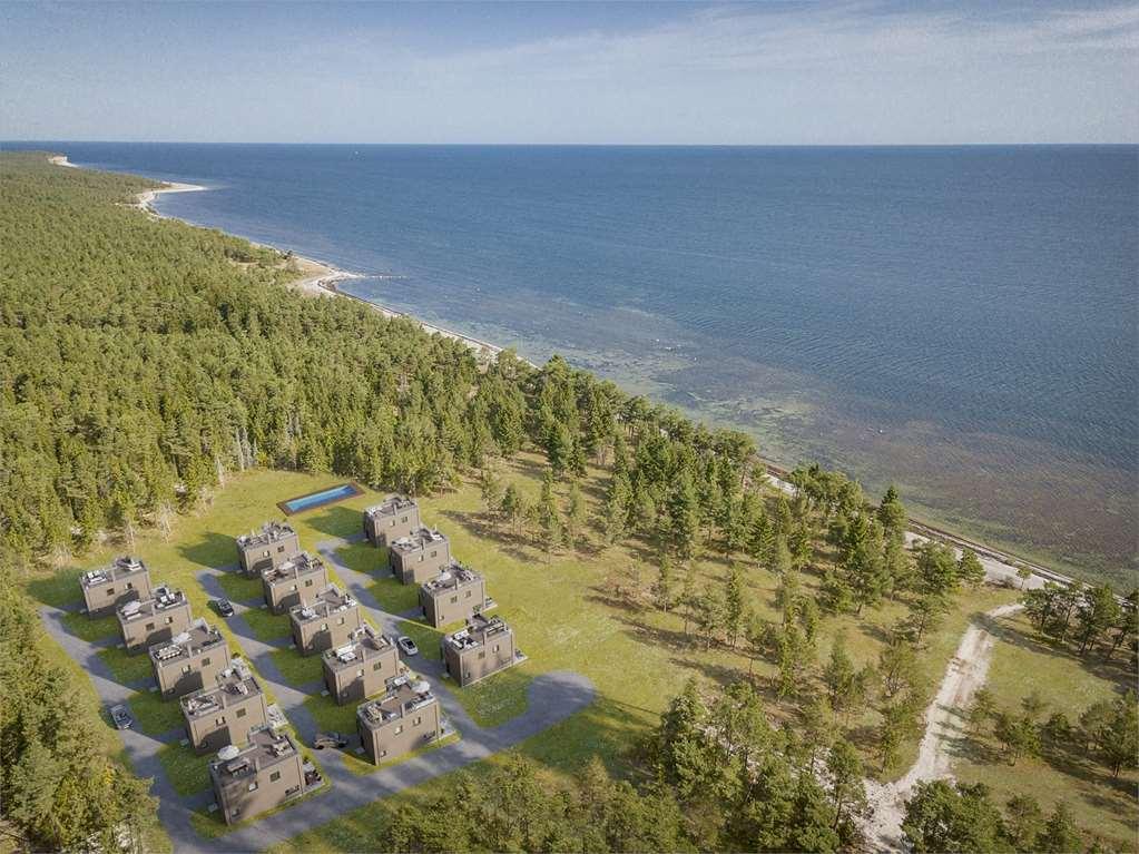 Vaestoes Strand By First Hotels Larbro Экстерьер фото